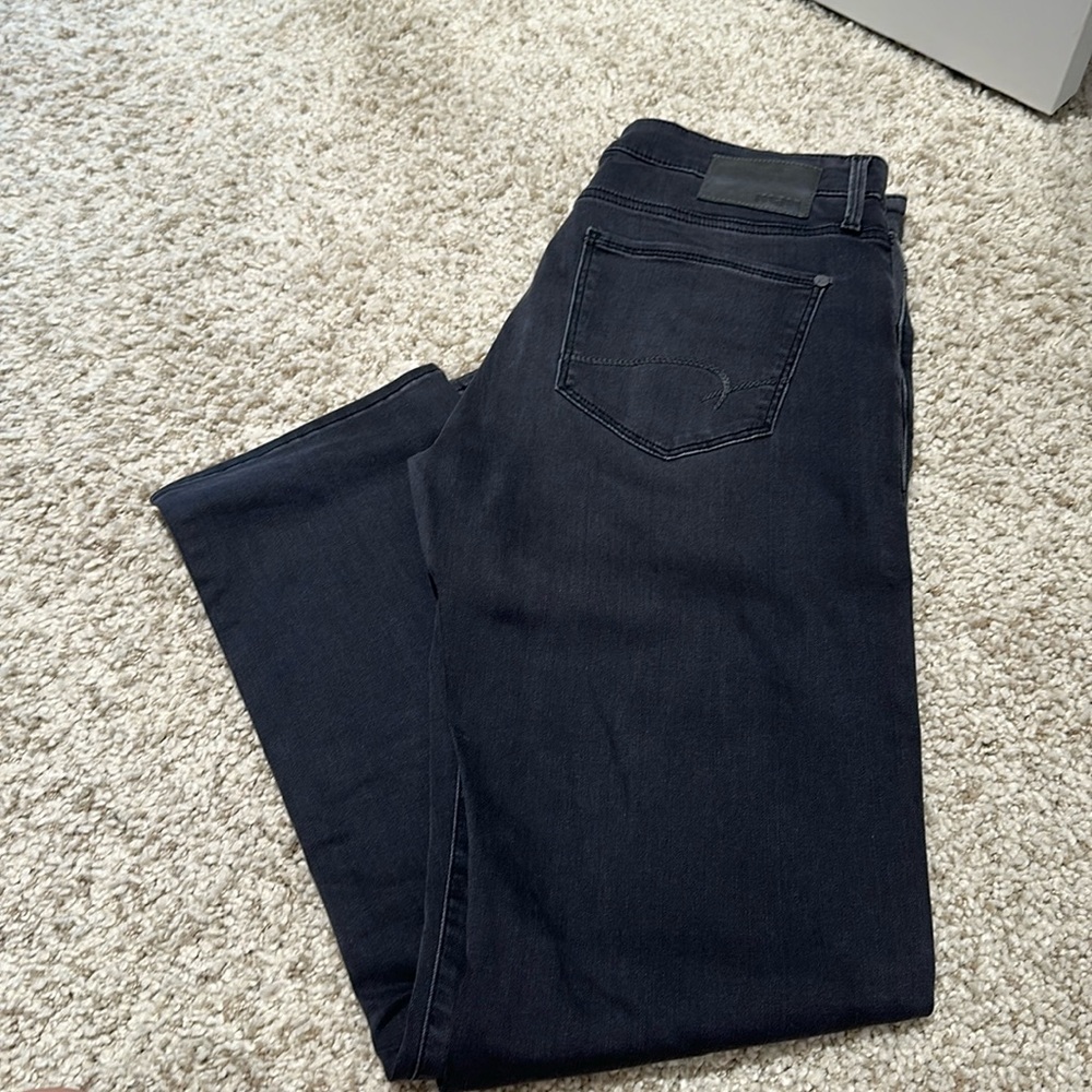 Mavi Jeans